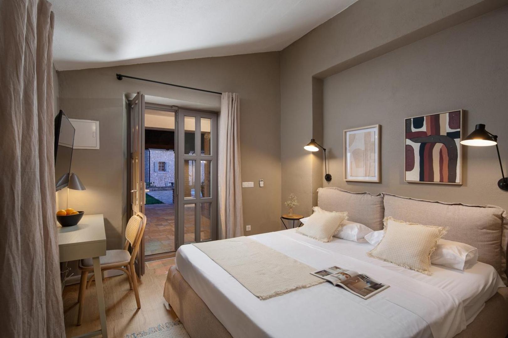 Rustic Villa Rubus & Sylbum With A Pool Sveti Lovreč Pazenatički Εξωτερικό φωτογραφία