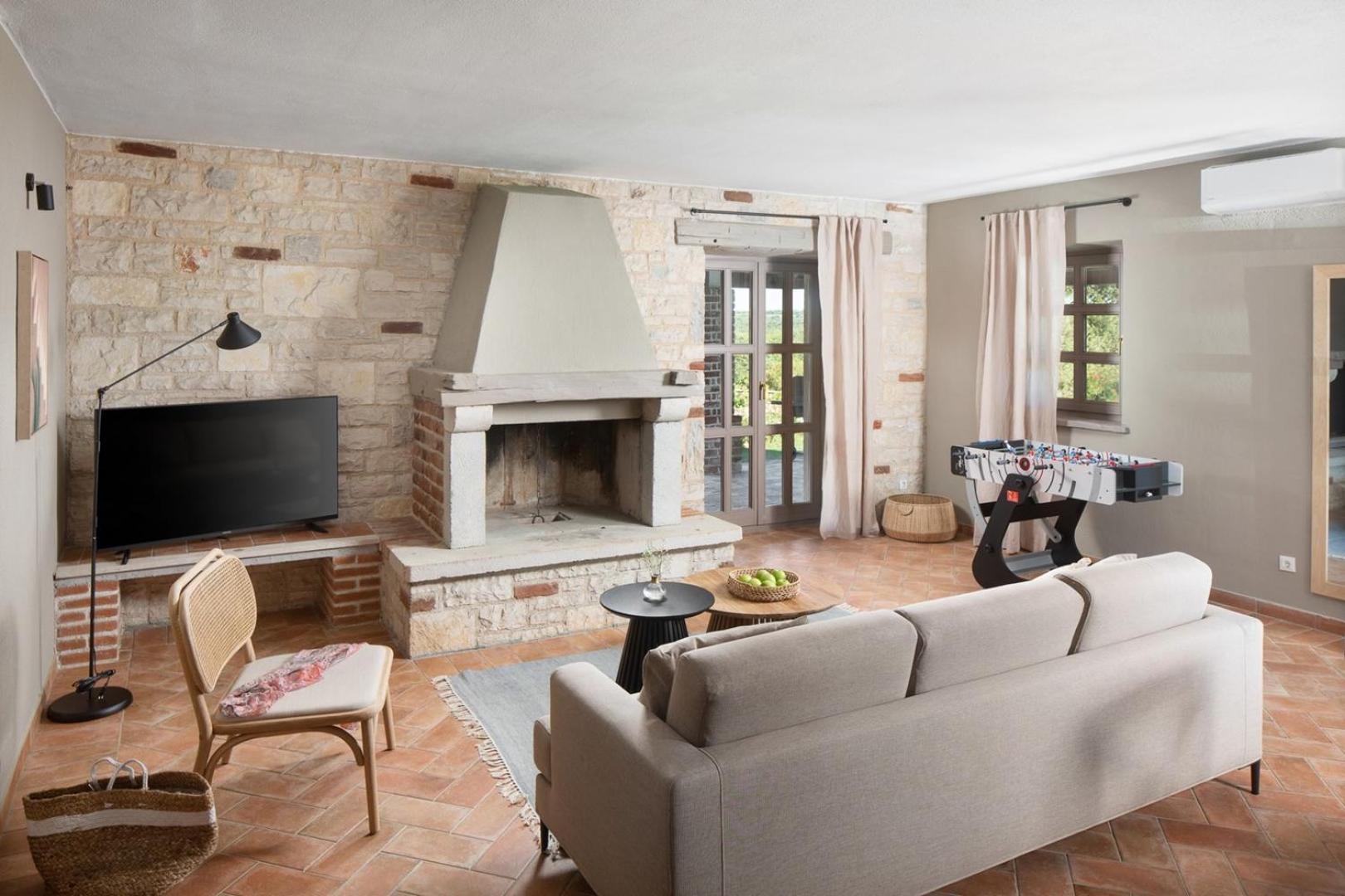 Rustic Villa Rubus & Sylbum With A Pool Sveti Lovreč Pazenatički Εξωτερικό φωτογραφία