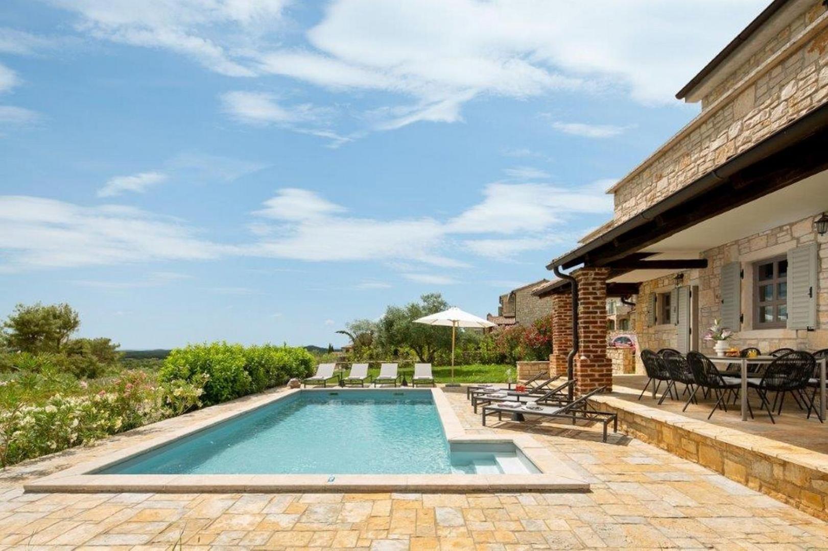 Rustic Villa Rubus & Sylbum With A Pool Sveti Lovreč Pazenatički Εξωτερικό φωτογραφία